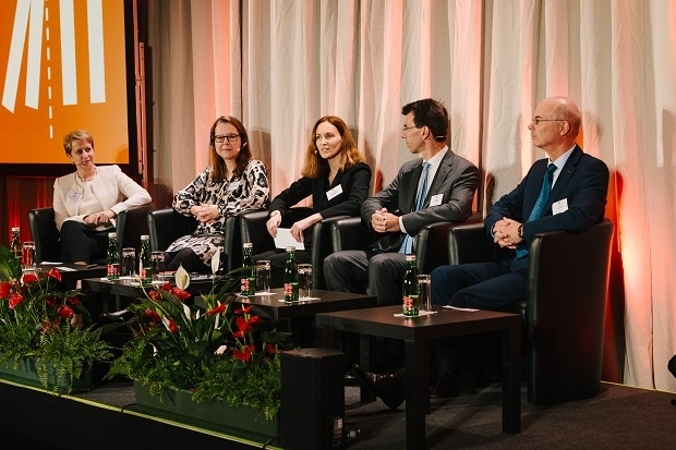 Judit Havasi, Valérie Mariatte-Wood, Edith Humenberger-Lackner, Stephan Korinek, Günther Schiendl (v.l.n.r.)